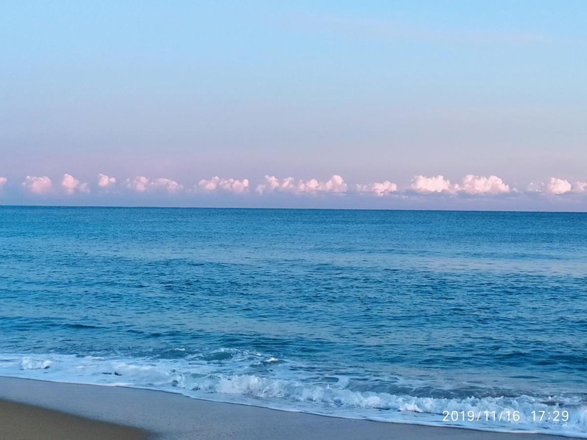 Encantador Apartamento Frente A La Playa De Bara Roda de Bará المظهر الخارجي الصورة